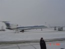 SNOW AT THE AIRPORT 213 * 448 x 336 * (12KB)